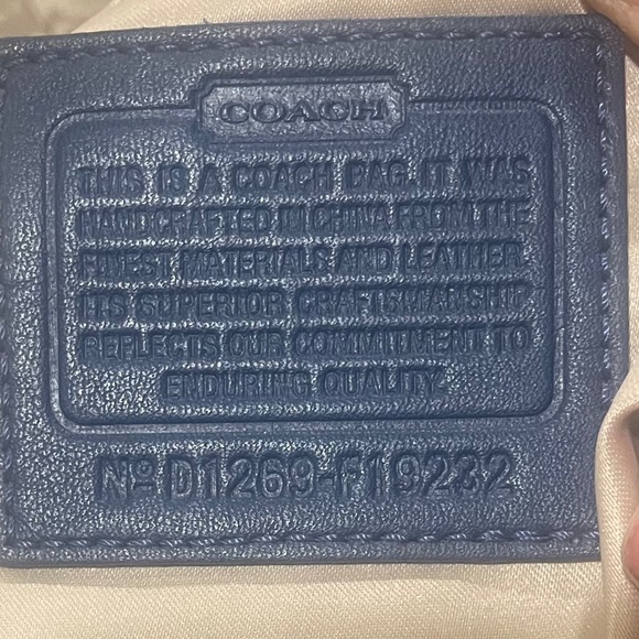 Vintage Coach Penelope Signature Sateen Handbag - Picture 6 of 6